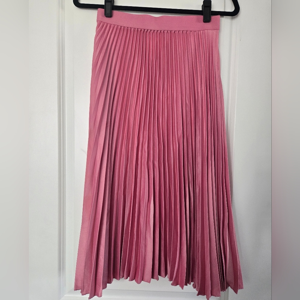 H&M Pink Pleated Midi Skirt - Picture 3 of 4